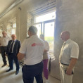 Директор МАУ «Коммунальное управление» Сергей Волотовский и начальник АДС Сергей Куницкий приняли участие в очередном выездном совещании по капитальному ремонту школы №3