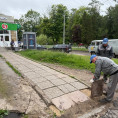 В Администрацию поступило обращение от жителей, проживающих по адресу пр. Ленина д. 79, о просьбе отремонтировать участок пешеходной зоны. Работниками МАУ «Коммунальное управление» был произведен ремонт пешеходной зоны