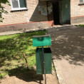 Устанавливаем новые урны по ул. Курчатова.